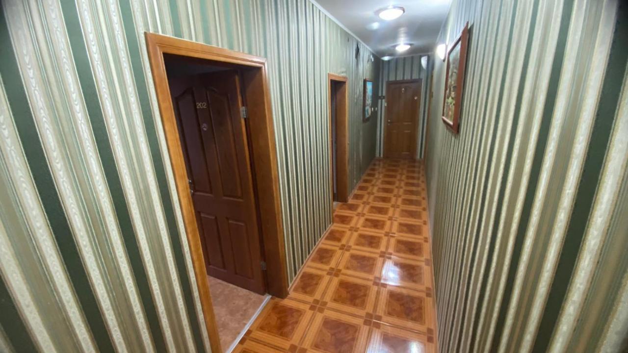 Хотел Галина Палас Srem Dış mekan fotoğraf