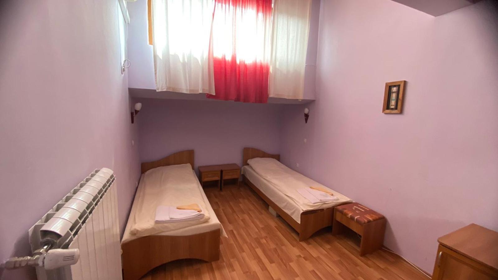 Хотел Галина Палас Srem Oda fotoğraf